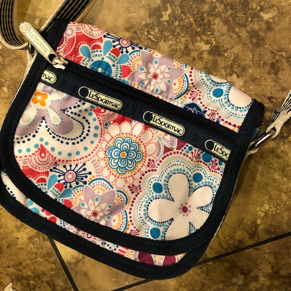 LeSportsac small floral crossbody purse bag